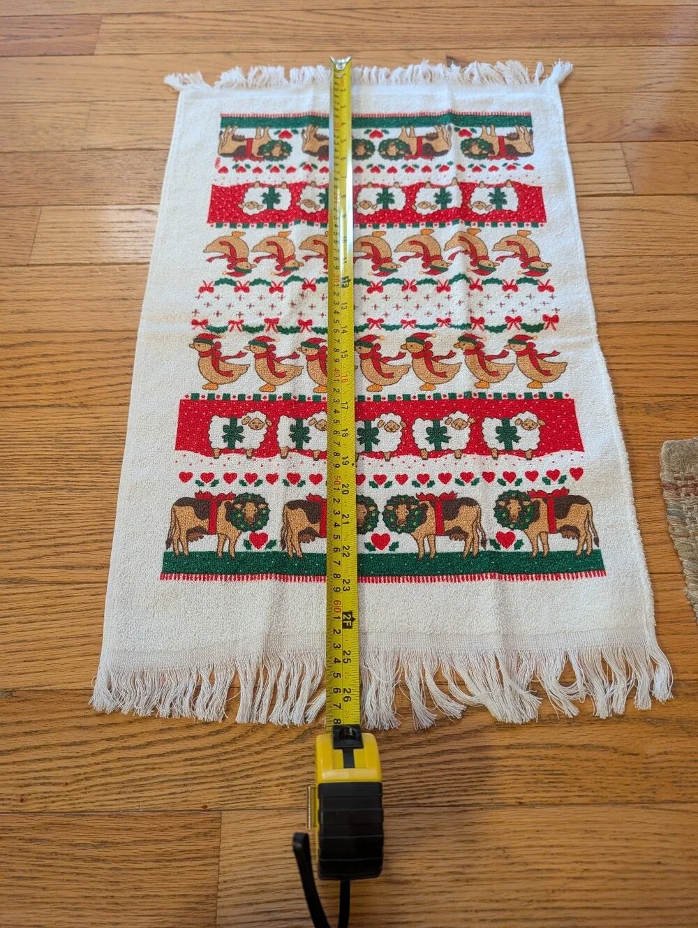 Vintage Holiday Hand Towel Folk Art Cow Goose Sheep Farm Winter Christmas Retro